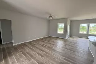 203 Barbour's Pl Dr, Four Oaks, NC 27524 - Photo 6