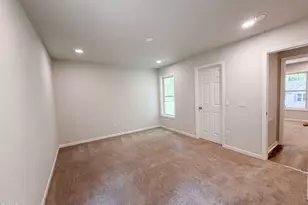 810 Hilltop Cir, Sanford, NC 27332 - Photo 14