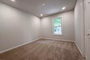 810 Hilltop Cir, Sanford, NC 27332 - Photo 12