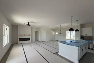 140 Margot Manor Dr, Benson, NC 27504 - Photo 2