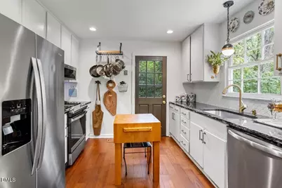200 Northclift Drive, Raleigh, NC 27609 - Photo 12