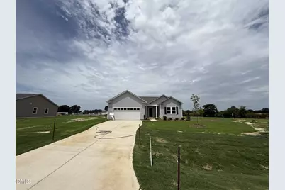 111 Finch Lane, Four Oaks, NC 27524 - Photo 2