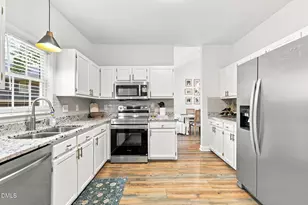 12109 Townmeade Ct, Raleigh, NC 27613 - Photo 14