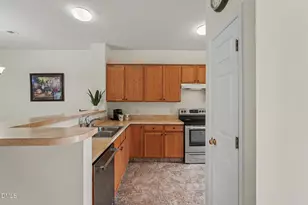 3021 White Cloud Cir, Apex, NC 27502 - Photo 6