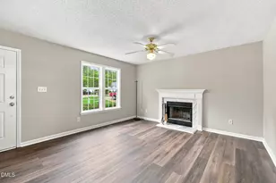 105 Cabrita Ct, Holly Springs, NC 27540 - Photo 4