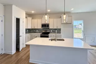 105 Ed Barrow Ln, La Grange, NC 28551 - Photo 4
