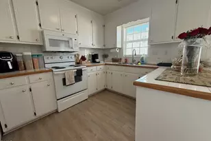 3835 Sterling Pointe Dr, Winterville, NC 28590 - Photo 8