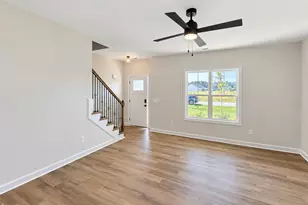 301 Hudson Vlg Dr, La Grange, NC 28551 - Photo 2