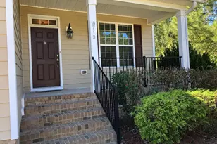 713 Bay Bouquet Ln, Apex, NC 27523 - Photo 2