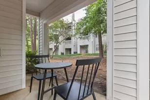 6010 Winterpointe Ln, Raleigh, NC 27606 - Photo 8