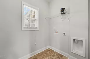 3033 N Kilchattan Dr, Fayetteville, NC 28306 - Photo 16