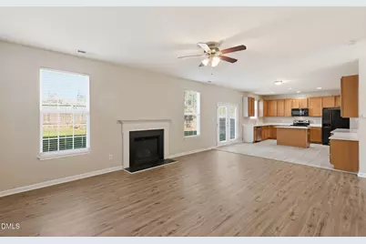 112 Jasper Point Drive, Holly Springs, NC 27540 - Photo 10