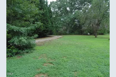 1121 S Cokesbury Road, Henderson, NC 27537 - Photo 6