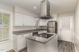 806 Primrose St, Selma, NC 27576 - Photo 8