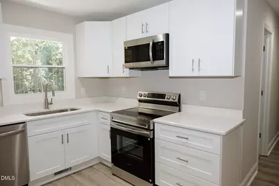 291 Knight Road, Broadway, NC 27505 - Photo 6