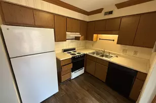 3603 Helix Ct, Raleigh, NC 27606 - Photo 4