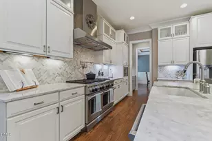3709 Rolston Dr, Raleigh, NC 27609 - Photo 18