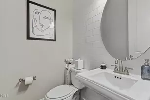 3709 Rolston Dr, Raleigh, NC 27609 - Photo 14