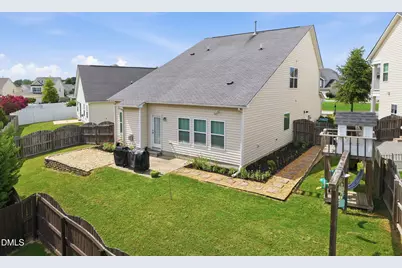 1922 Hinswood Circle, Fuquay-Varina, NC 27526 - Photo 32