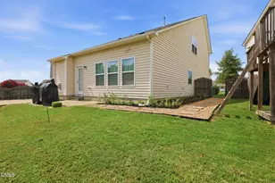 1922 Hinswood Cir, Fuquay Varina, NC 27526 - Photo 32