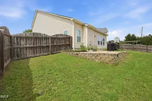 1922 Hinswood Cir, Fuquay Varina, NC 27526 - Photo 34