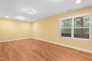 892 Queen City Cres, Apex, NC 27523 - Photo 6