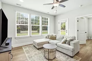 830 Pryor St, Mebane, NC 27302 - Photo 18