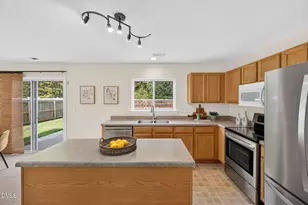 3428 Mackinac Island Ln, Raleigh, NC 27610 - Photo 12