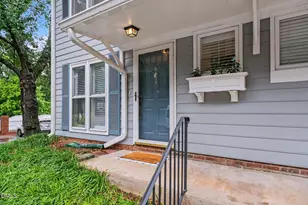 1402 Barton Pl Dr, Raleigh, NC 27608 - Photo 2