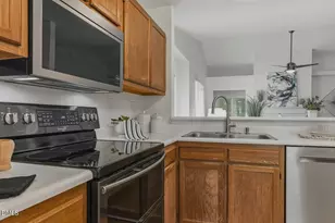 306 Wax Myrtle Ct, Cary, NC 27513 - Photo 10