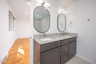 508 Hawthorne Ln, Chapel Hill, NC 27517 - Photo 22