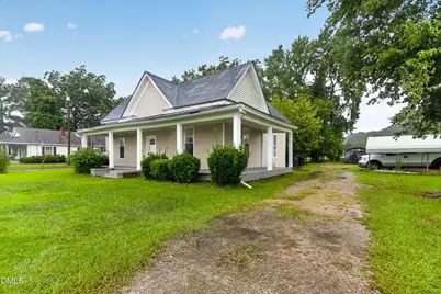 2008 Downing Street SW, Wilson, NC 27893 - Photo 2