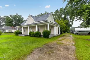 2008 Downing St SW, Wilson, NC 27893 - Photo 2