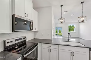 2043 Oakdale Dr, Durham, NC 27703 - Photo 8