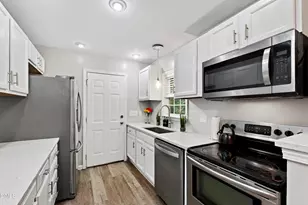702 E Jones St, Raleigh, NC 27601 - Photo 12