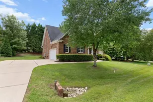 200 Gibson Ln, Clayton, NC 27527 - Photo 4