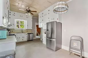 116 Hawthorne Rd, Raleigh, NC 27605 - Photo 20