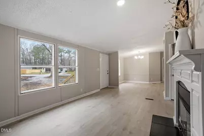 304 E Pope Avenue, Kenly, NC 27542 - Photo 6