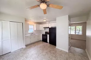 4 Shirley Caesar Ct, Durham, NC 27701 - Photo 2