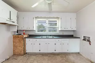 117 Warren Ave, Oxford, NC 27565 - Photo 16