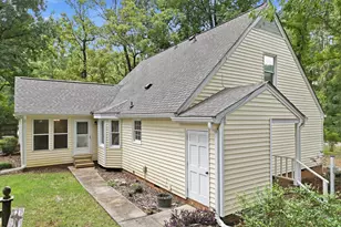 2725 Panther Dr, Raleigh, NC 27603 - Photo 6