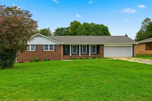 318 Crescent Dr, Clayton, NC 27520 - Photo 30