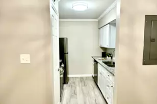 220 Bladen St, Raleigh, NC 27601 - Photo 12