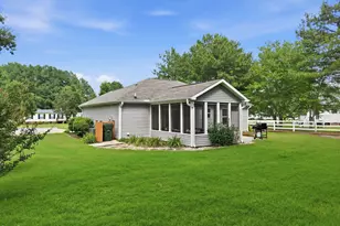 108 Forest Island Ave, Smithfield, NC 27577 - Photo 8