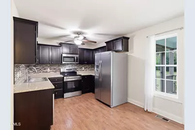35 Hadleigh Way, Fuquay Varina, NC 27526 - Photo 10