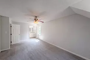 6124 Lake Trail Dr, Fayetteville, NC 28304 - Photo 8