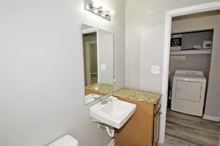 841 Barringer Dr, Raleigh, NC 27606 - Photo 16