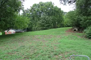 1008 Hadley Rd, Raleigh, NC 27610 - Photo 4