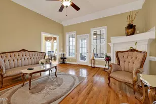 548 Walapai Dr, Fuquay-Varina, NC 27526 - Photo 4