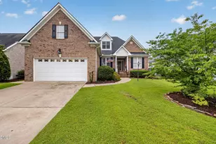 548 Walapai Dr, Fuquay-Varina, NC 27526 - Photo 1